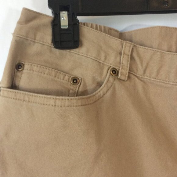 Ruby Rd. Tan Capris or Cropped Pants with Button Accents on Legs Size 14 - Picture 5 of 7